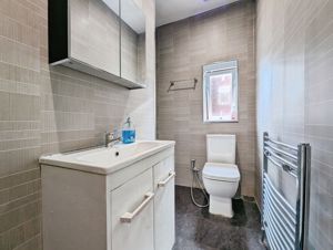 Photo 21- click for photo gallery